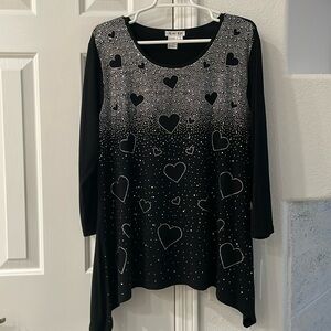 Gardy shark bite top w/crystal embellishments in Black